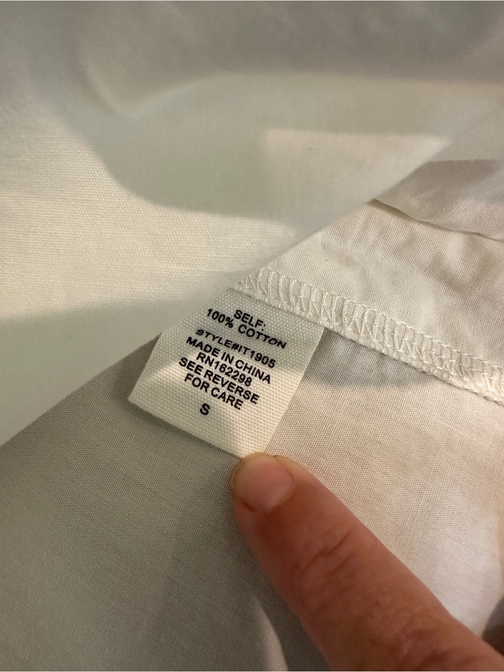 Bucket List Ivory Ruffle-Sleeve Button-Up Blouse - Picture 4 of 5